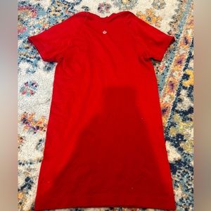 red lululemon swiftly tech